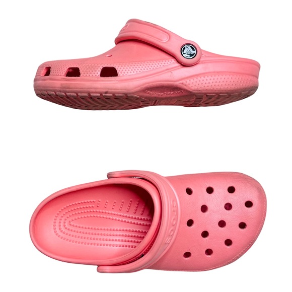 salmon pink crocs
